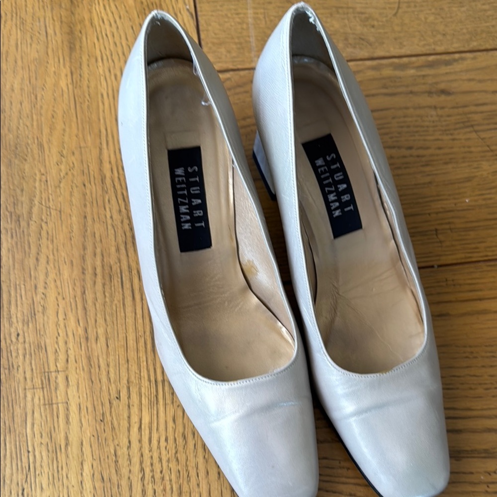 Stuart Weitzman Women's Sand Pumps